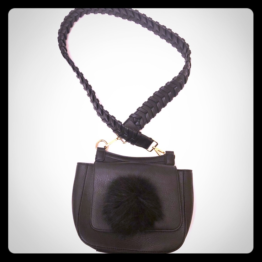 Jules kae black purse with shoulder strap